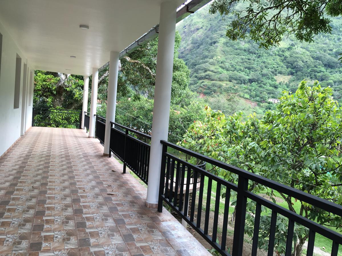 El Mangal Hostel Maranura Екстериор снимка